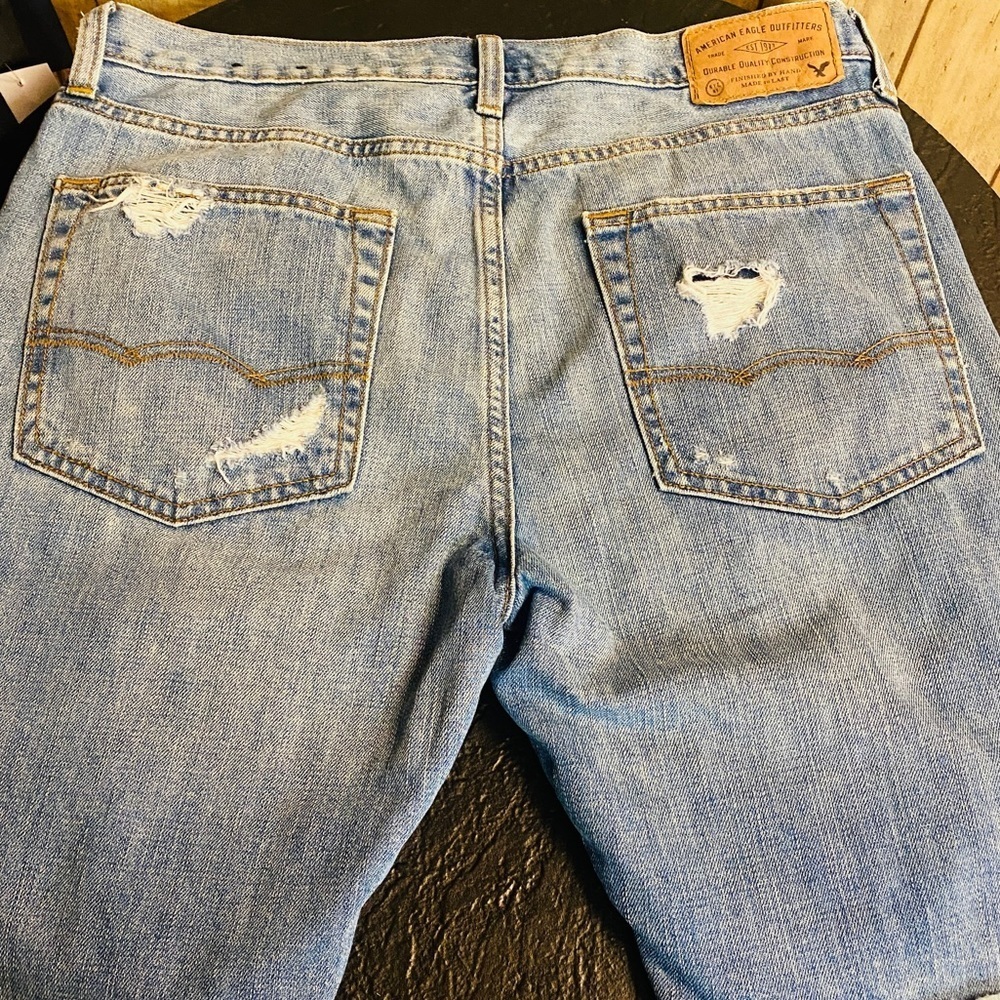 American eagle distressed denim shorts